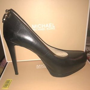 Michael Kors Hamilton Pumps 8M